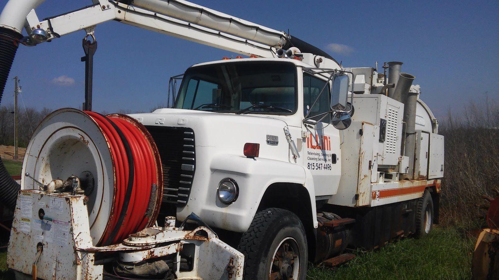 1995 Ford L8000 Vacuum Truck for sale
