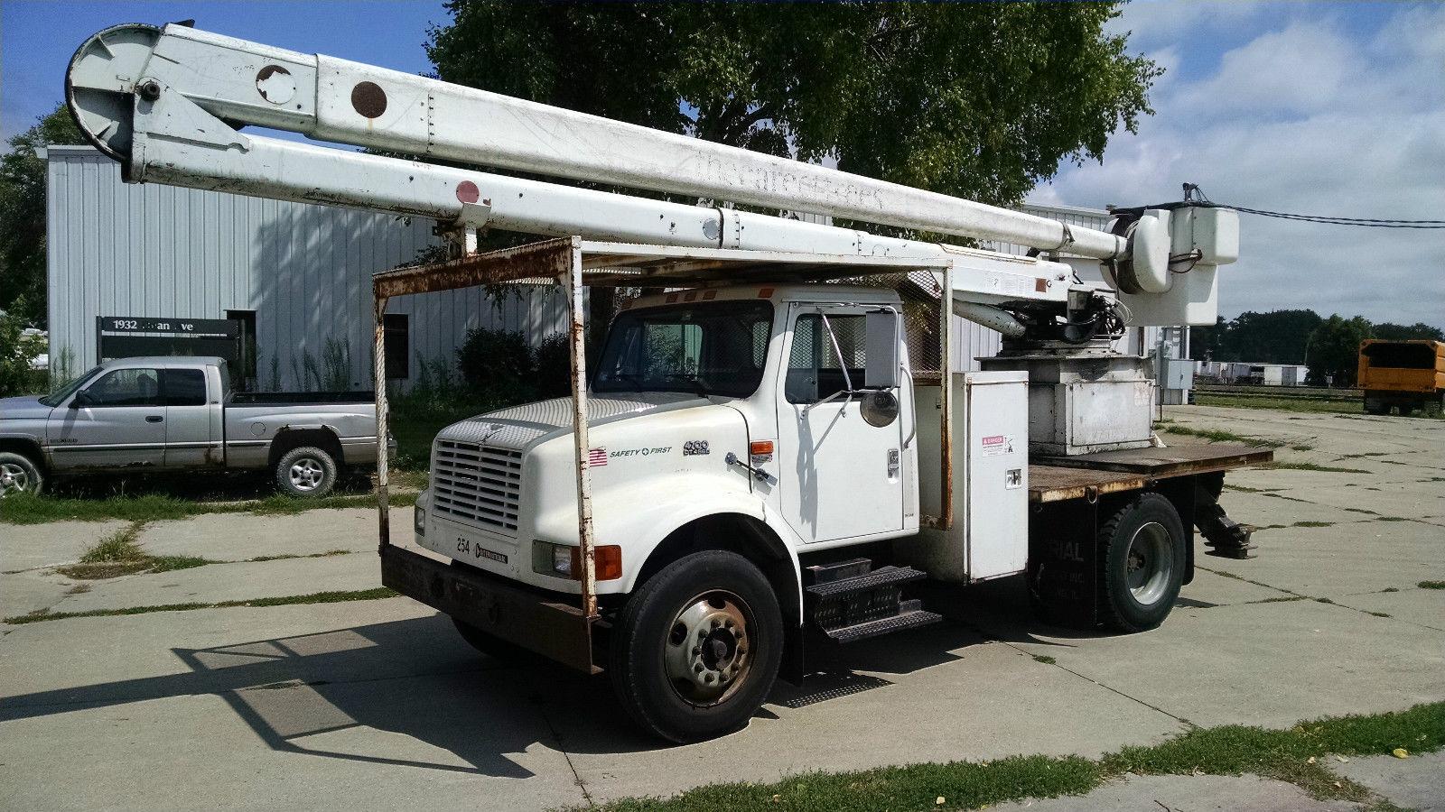 2000 International 4700 Bucket Truck for sale