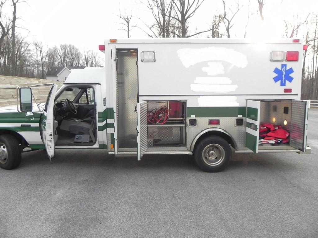 1996 Ford Ambulance