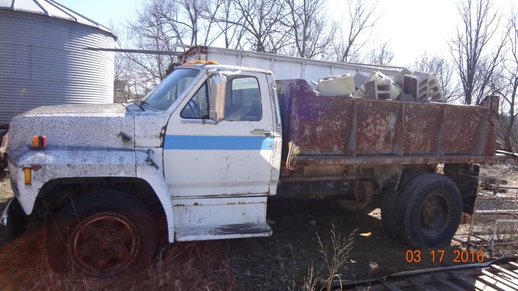 1984 Ford F 601 3 Ton Dump Truck