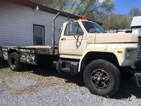 1986 Ford F750 Flatbed for sale