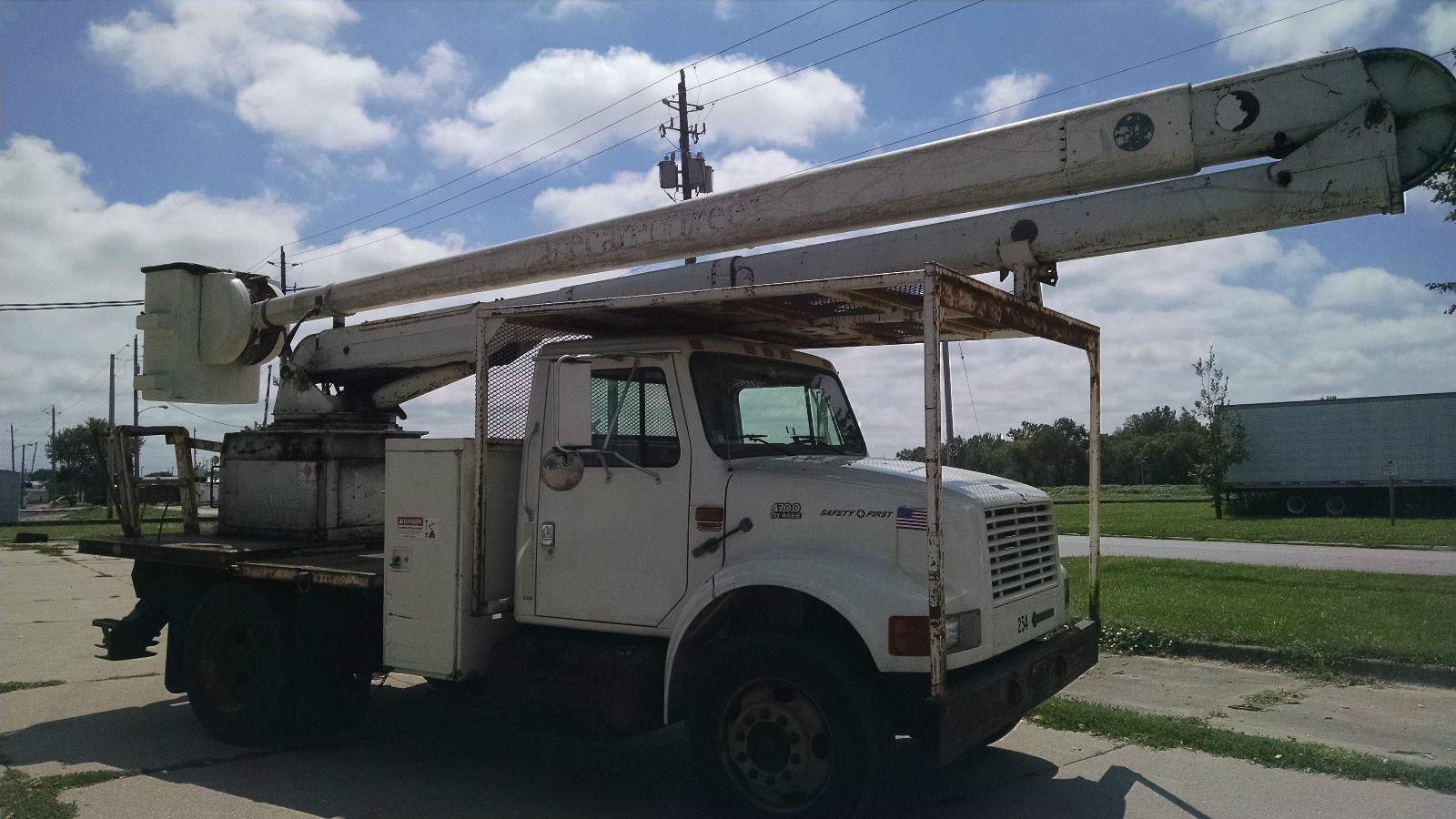 2000 International 4700 Bucket Truck for sale