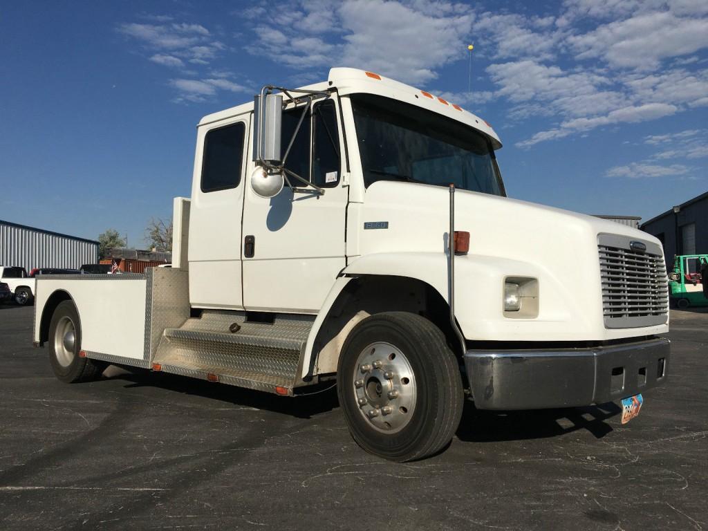 2002 Freightliner FL60 Extended Cab Truck