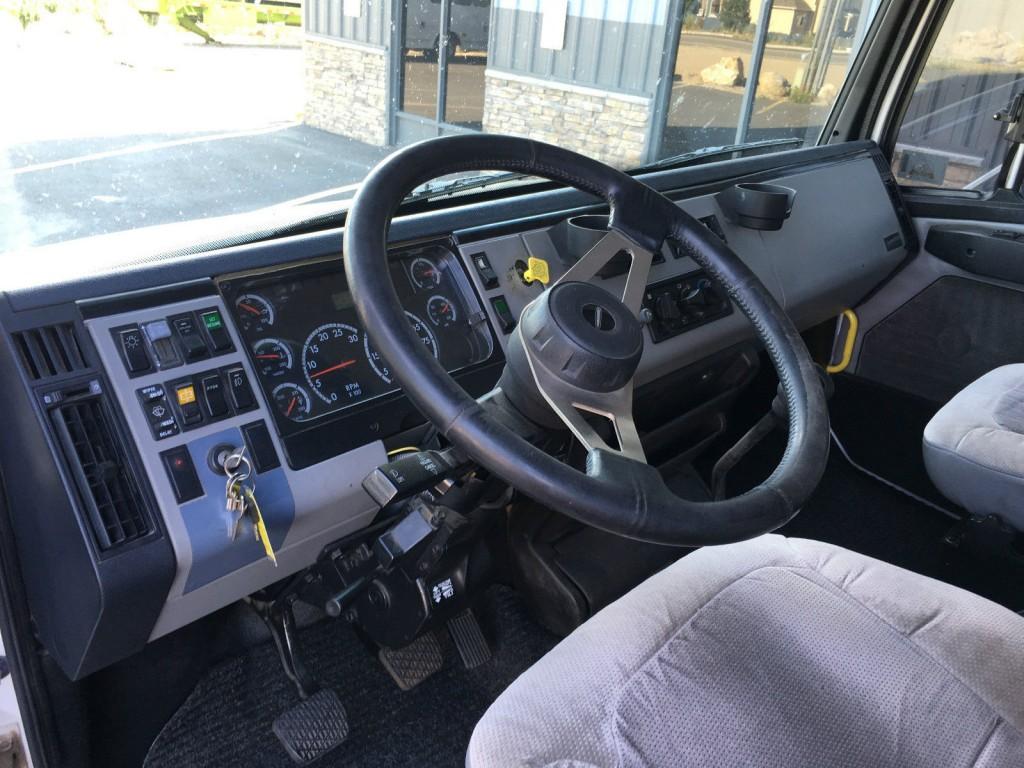2002 Freightliner FL60 Extended Cab Truck