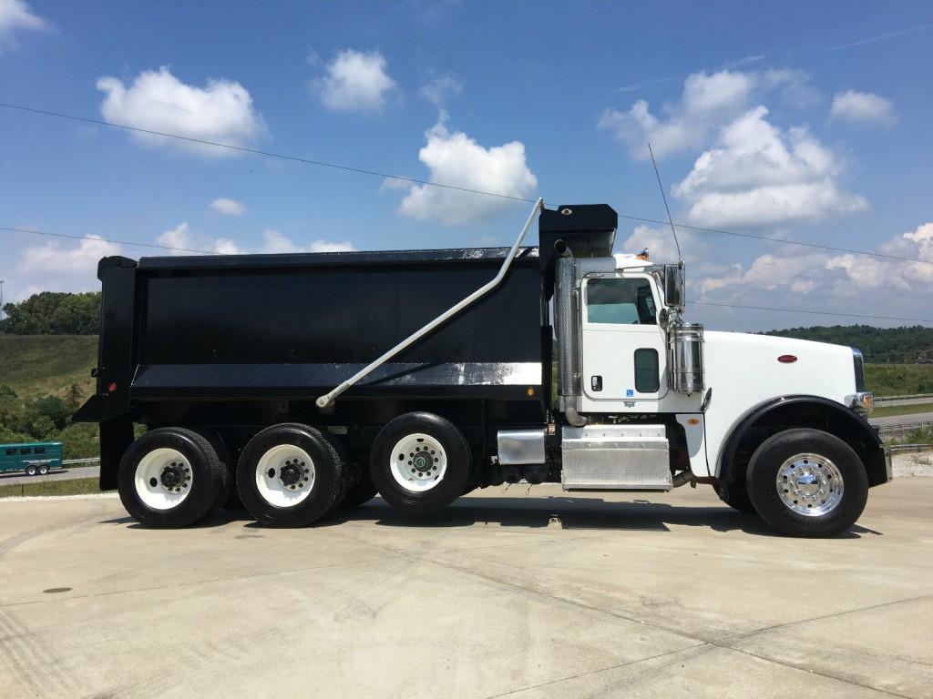 2016 Peterbilt 367 Tri Axle Dump Truck