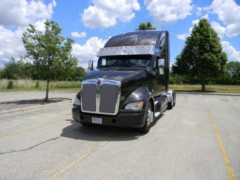 like new 2012 Kenworth T700 truck for sale