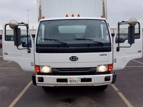 needs paint 2004 Nissan UD1400 truck for sale