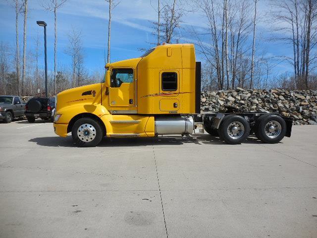 strong hauler 2014 Kenworth T660 truck
