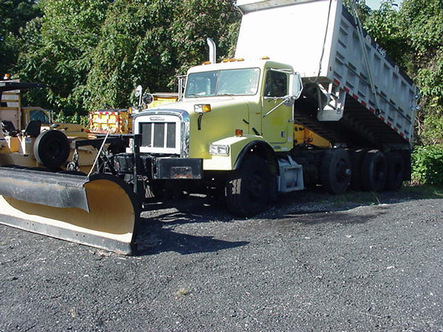 plow equipped 1998 Freightliner DUMP truck