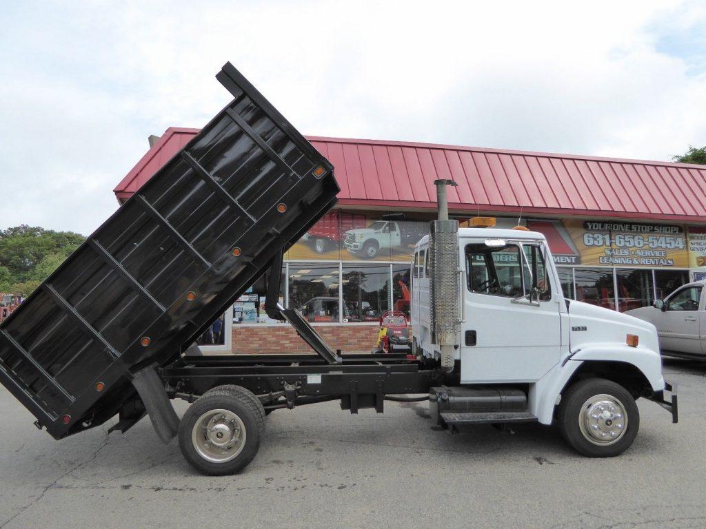 fully serviced 2001 Freightliner FL50 truck