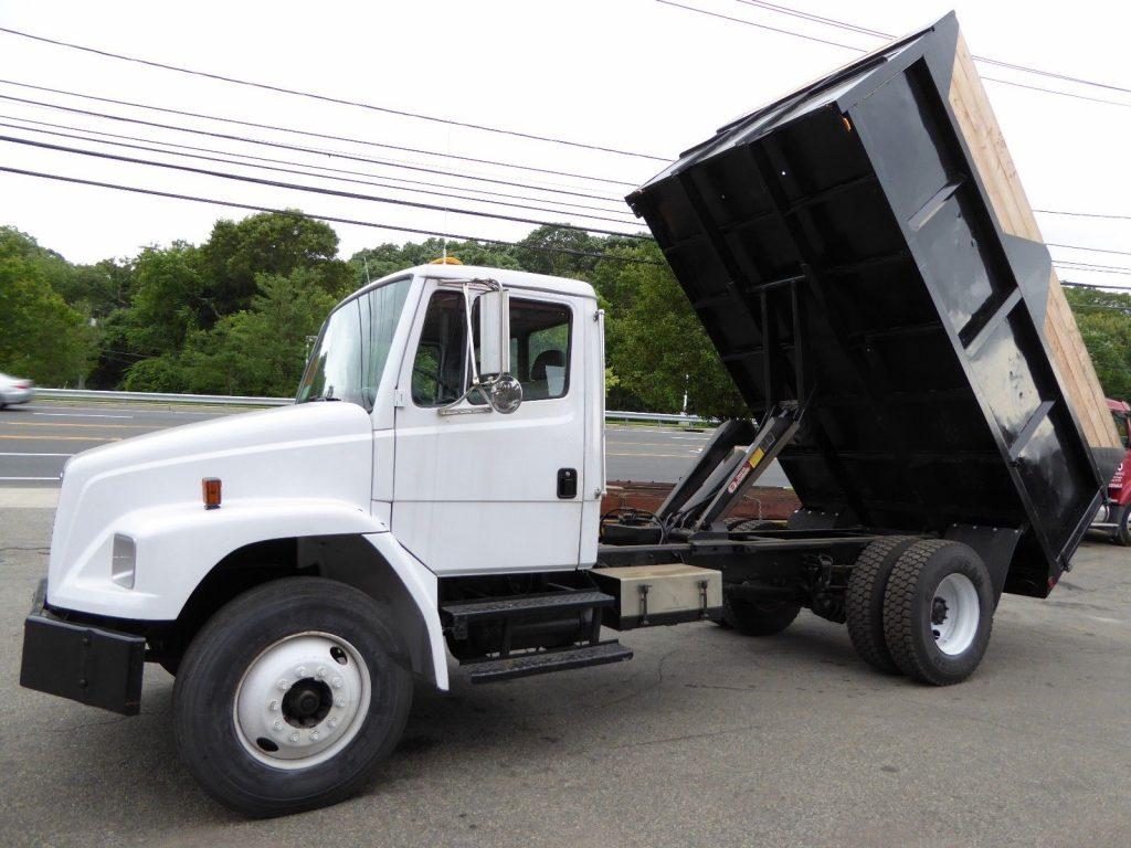 low miles 2001 Freightliner FL70 dump truck