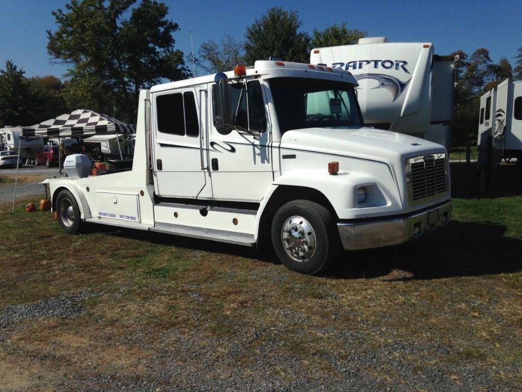 sport chassis 2000 Freightliner truck