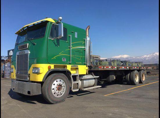 strong engine 1989 Freightliner Cab Over Rollback truck