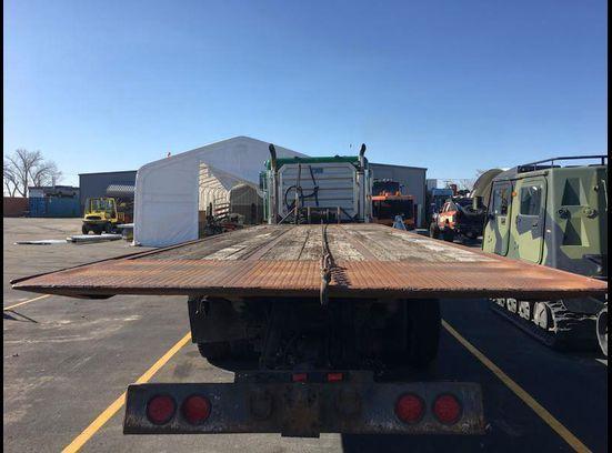 strong engine 1989 Freightliner Cab Over Rollback truck