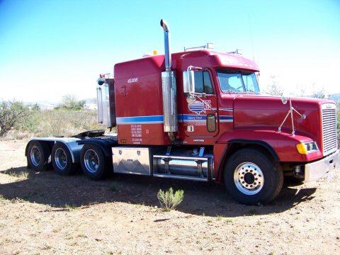 strong running 2002 Freightliner FLD 120 truck for sale