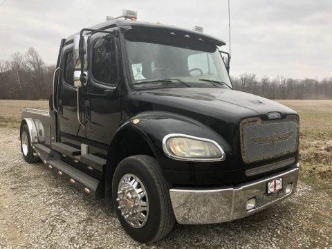 well maintained 2007 Freightliner Sportchassis truck for sale