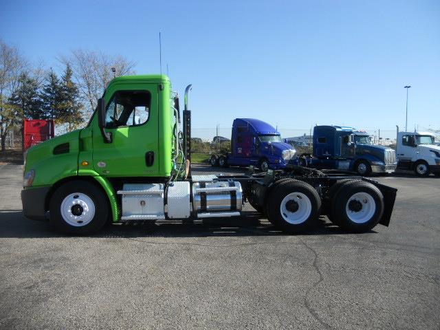 awesome 2011 Freightliner Cascadia truck