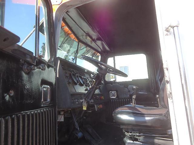 ready to roll 1991 Kenworth T800 truck