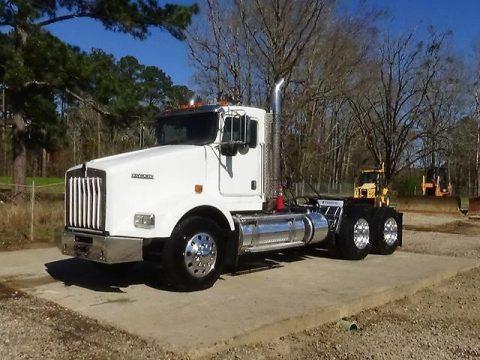 clean 2010 Kenworth T800 truck for sale