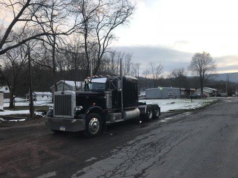 daily worker 1986 Peterbilt 359 Extended Hood truck for sale