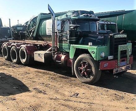 roll off container 1987 Mack 690sx truck for sale