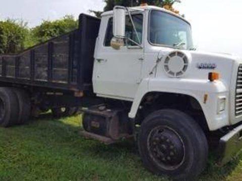 solid 1990 Ford L8000 Dump Truck for sale