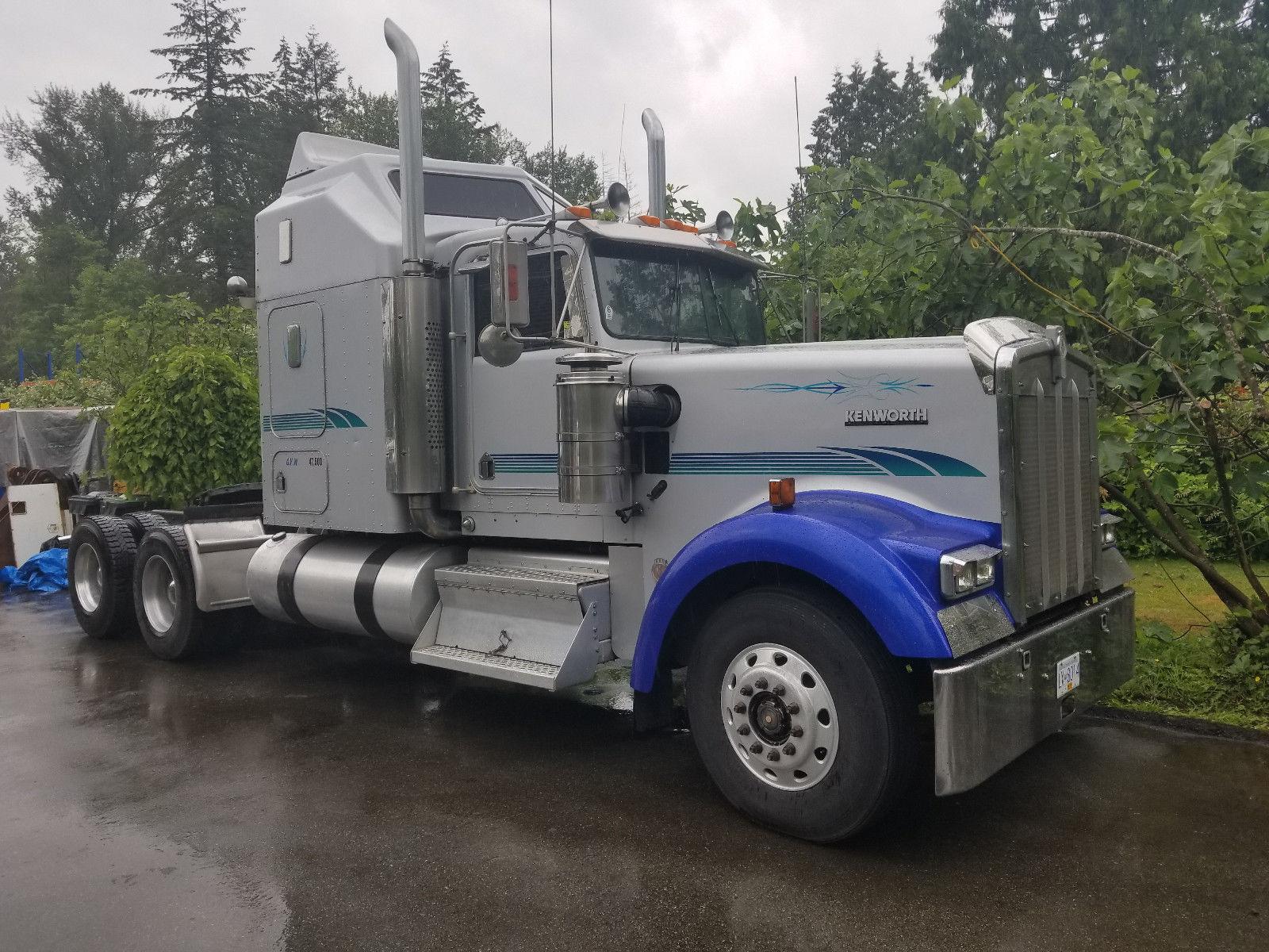 great shape 1994 Kenworth W900L truck