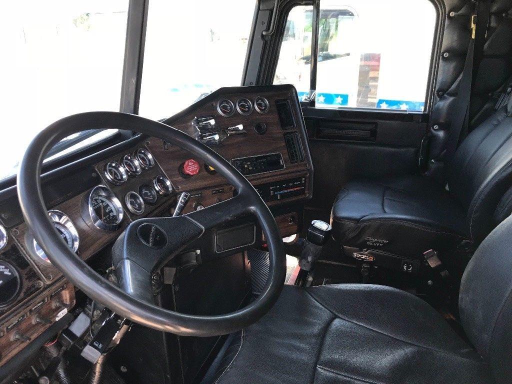 Heavy Duty Wrecker 1994 Freightliner truck