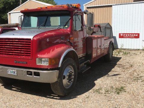 great shape 1998 International tow truck for sale