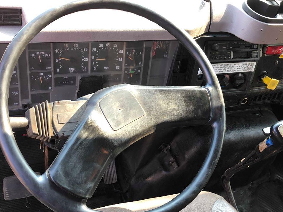 plow equipped 1997 International 4900 truck