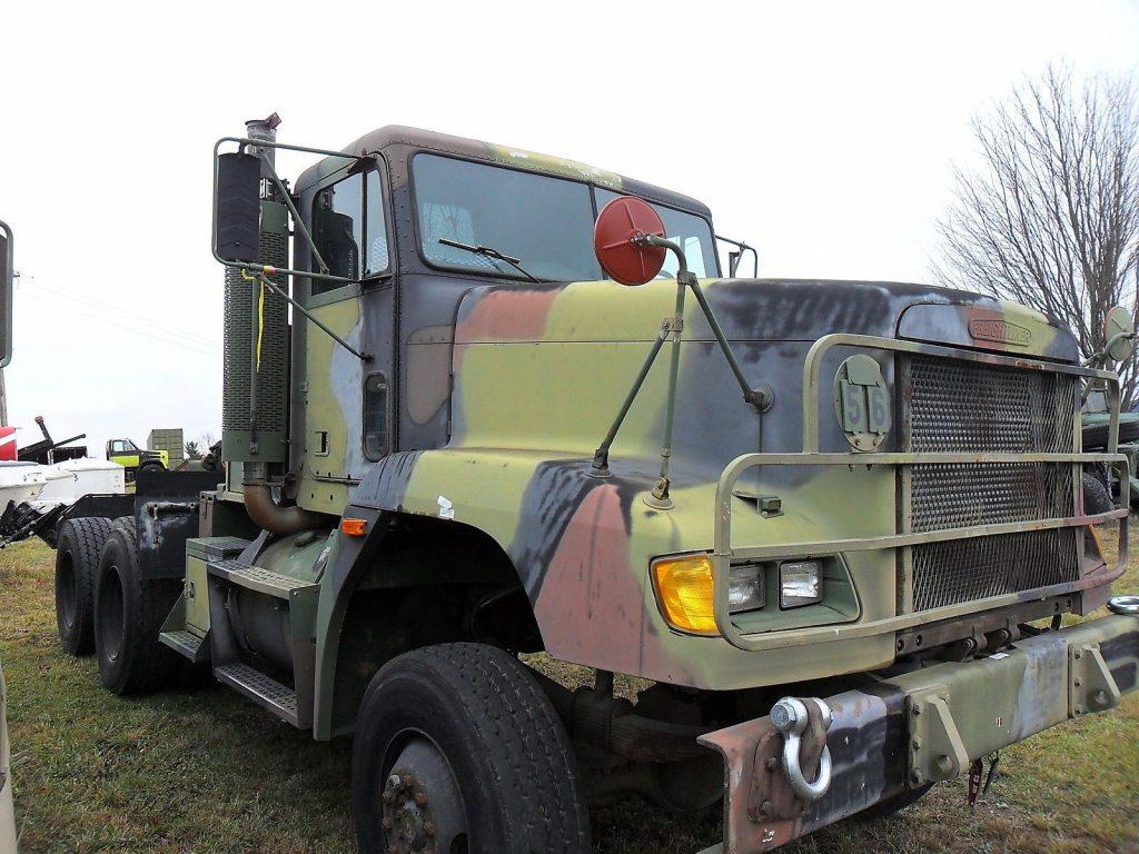 strong 1992 Freightliner M916a1 6X6 Truck