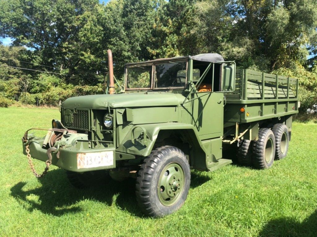 solid 1971 Kaiser Jeep M35a2 6×6 military truck