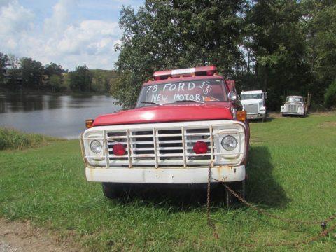 solid 1978 Ford F700 fire truck for sale