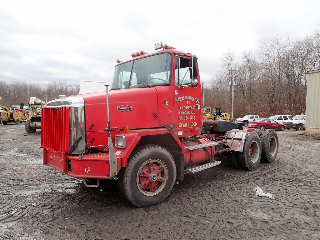 excellent runing 1988 Autocar ACL64 truck