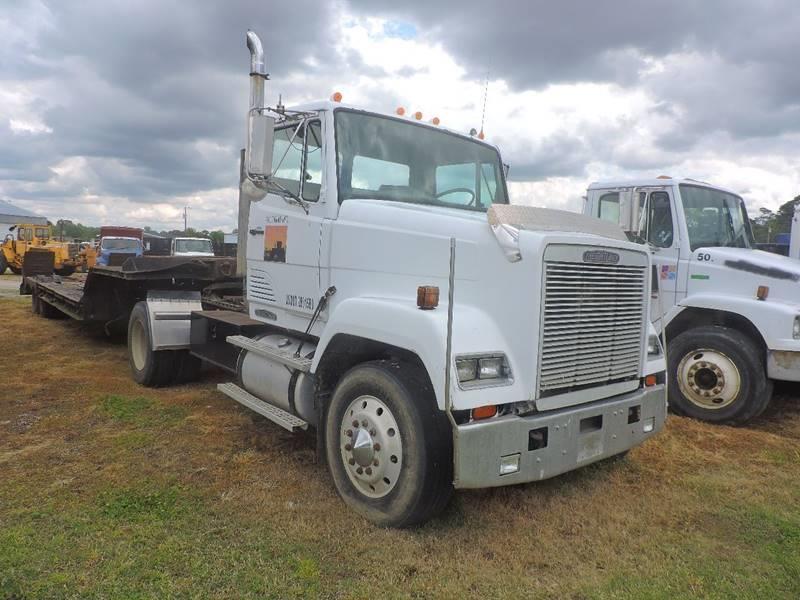 good shape 1990 Freightliner Road Tractor Day Cab truck