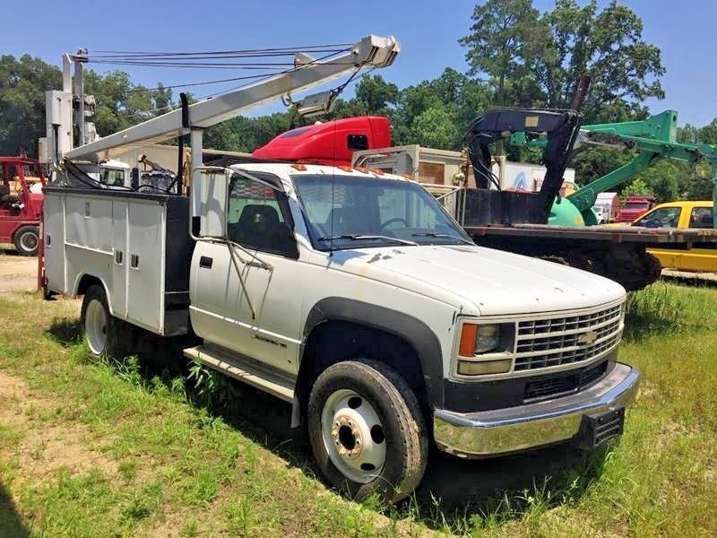 great solid 1993 Chevrolet C3500 Service Truck