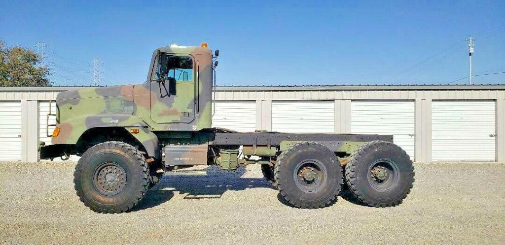 low miles 1993 Freightliner M916A1 military truck