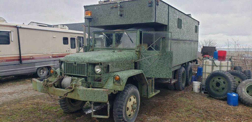 tons of extras 1968 Kaiser Military truck