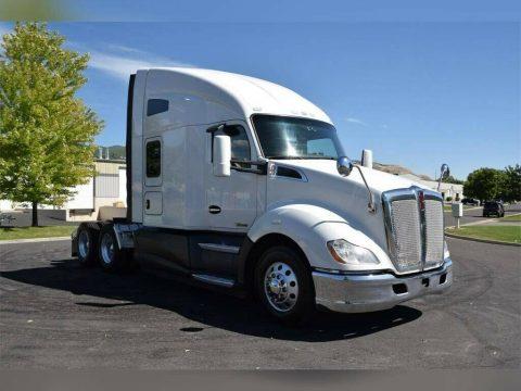 2016 Kenworth T680 truck [super clean] for sale