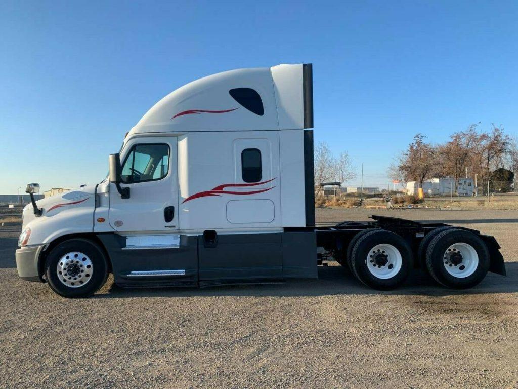 2018 Freightliner Cascadia 125 truck [ready for work]
