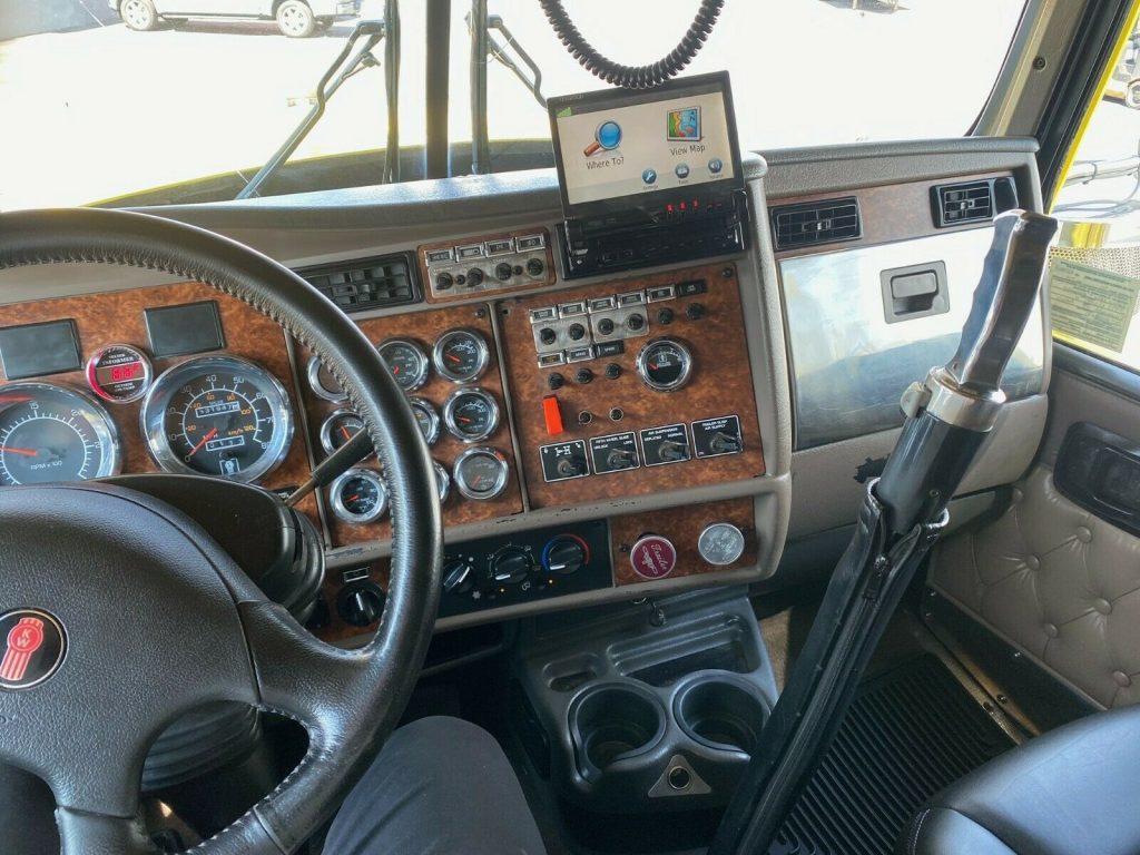 2004 Kenworth W900 truck [amazing truck front to back]