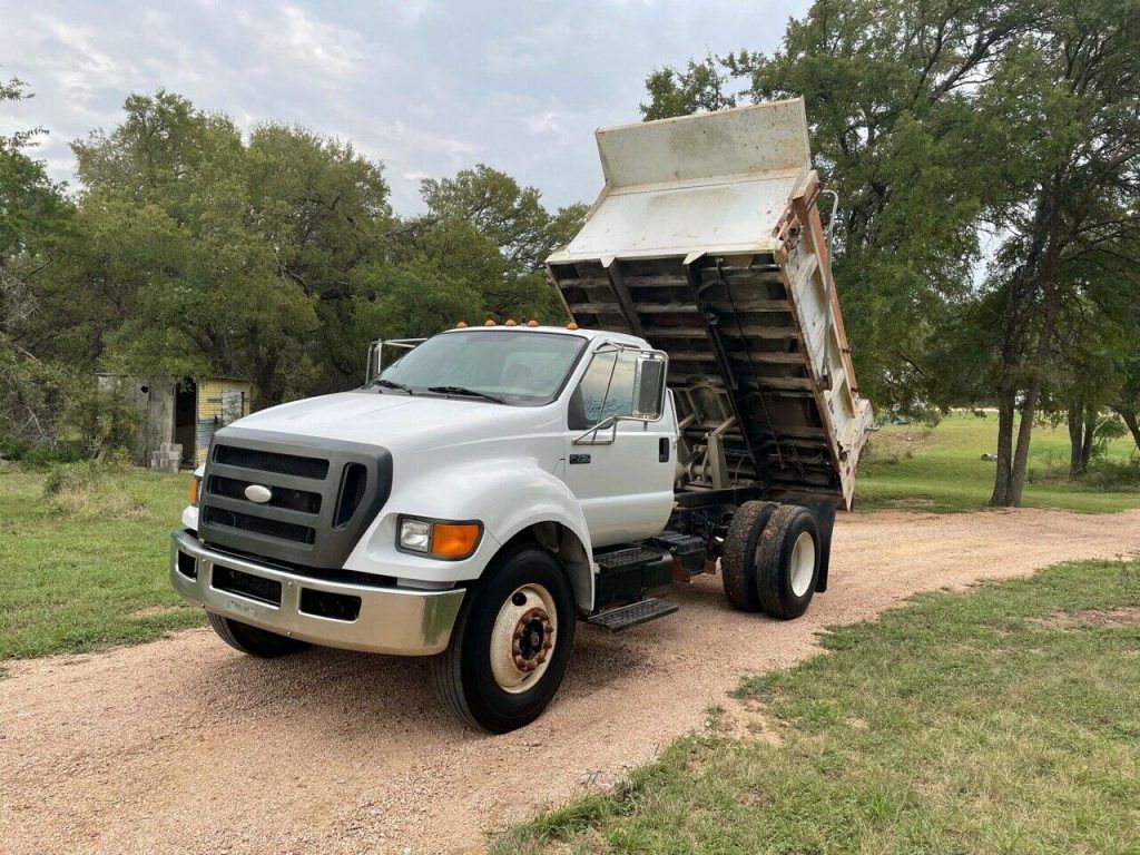 2009 Ford F-750 Dump Truck [no known issues of any kind]