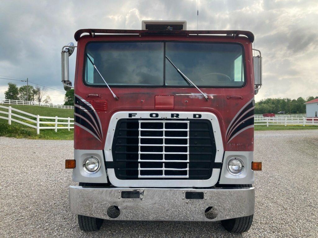 1977 Ford WT9000 Cabover truck [rust free]