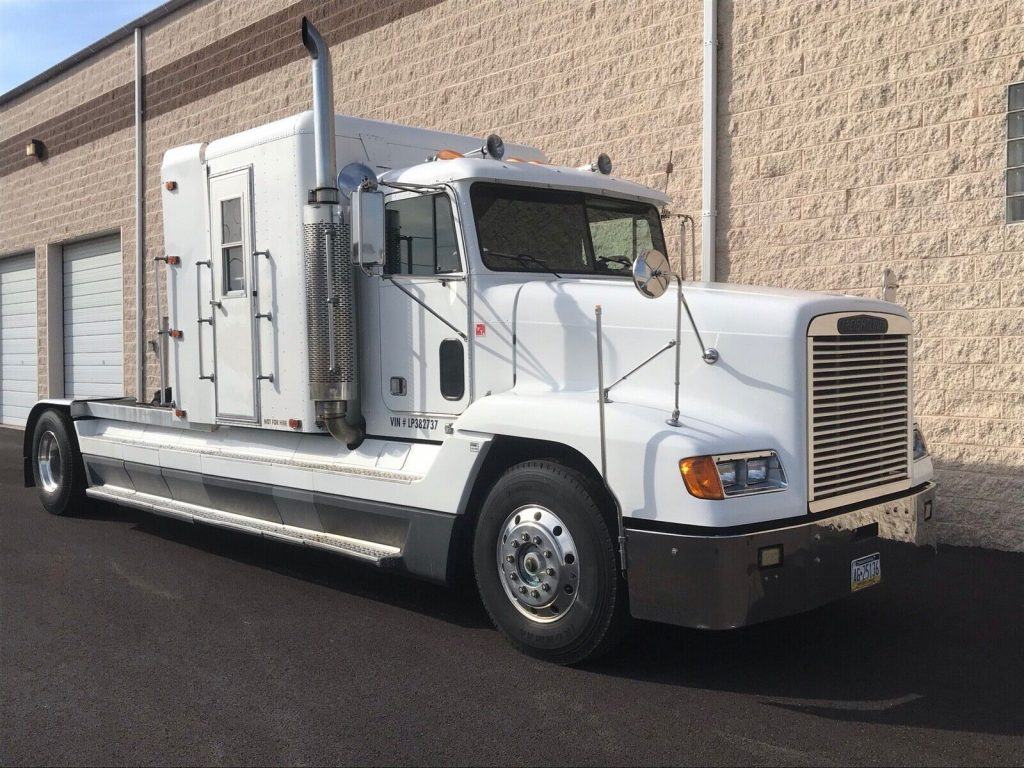 1990 Freightliner FLD 120 single axle CAT 3406B truck [converted to single axle]