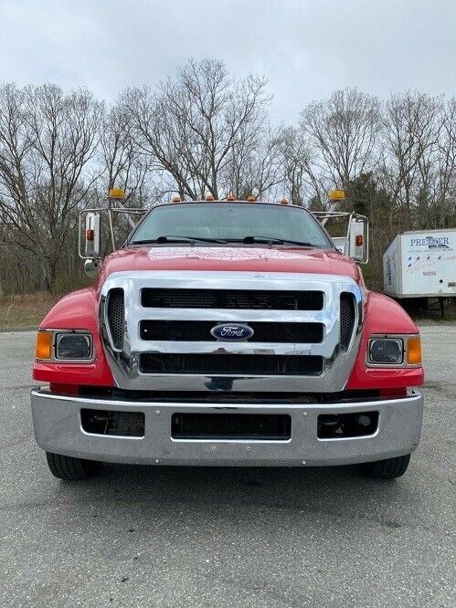 2011 Ford F-650 Flatbed Truck