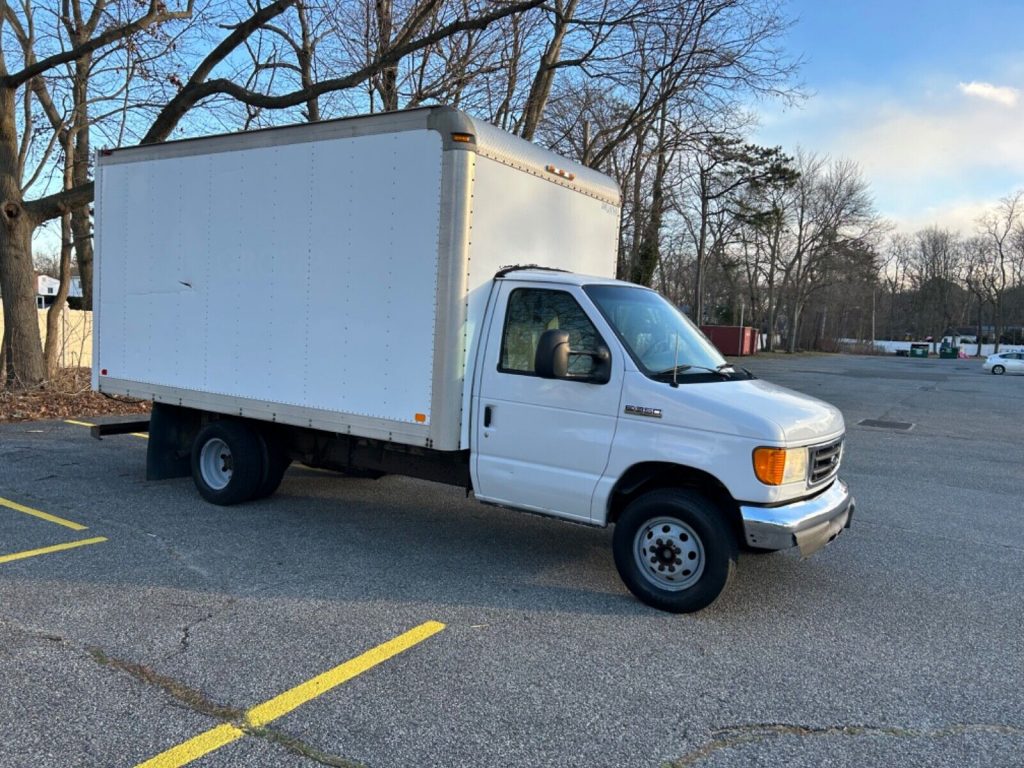 2006 Ford E350 14FT Box truck [no issues]
