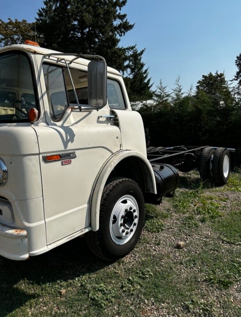 1980 Ford Cabover Chassis