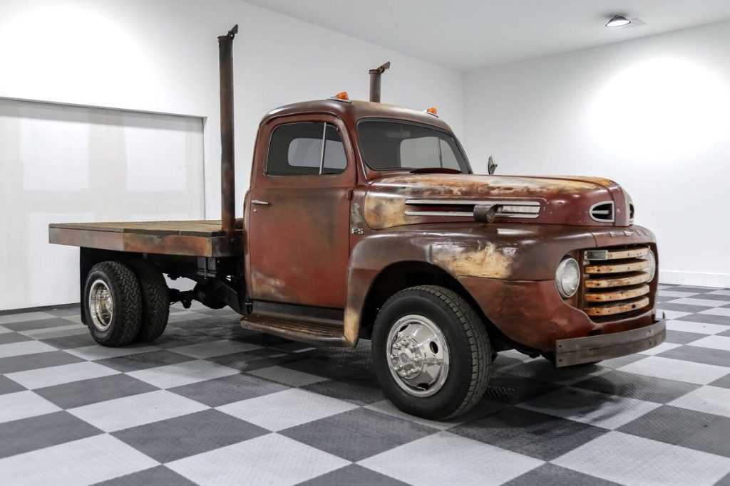 1948 Ford F5 Flatbed