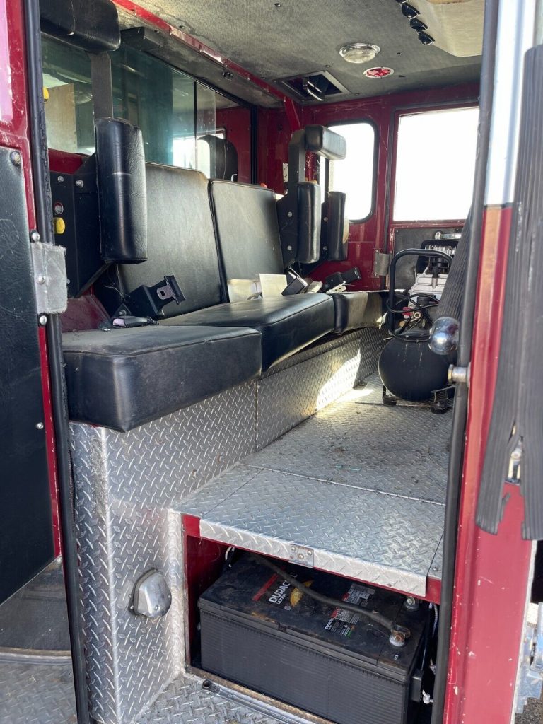 1989 Pierce Ariel Lift Fire Truck 75′ Ladder [needs good cleaning]