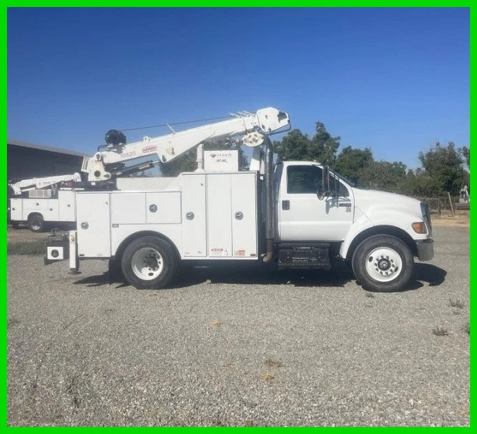 2015 Summit Truck Bodies 10620 Mounted ON Ford F750 XLT